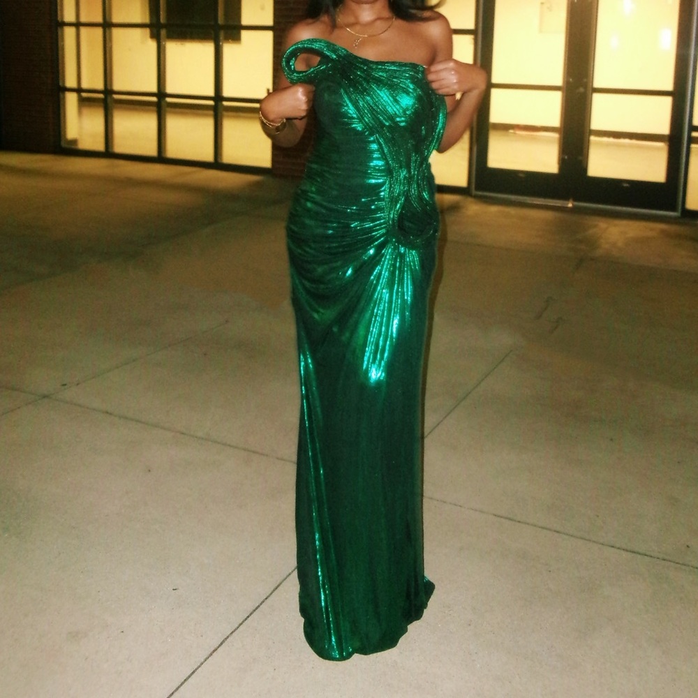 Emerald One-Shoulder Sequin Evening Gown